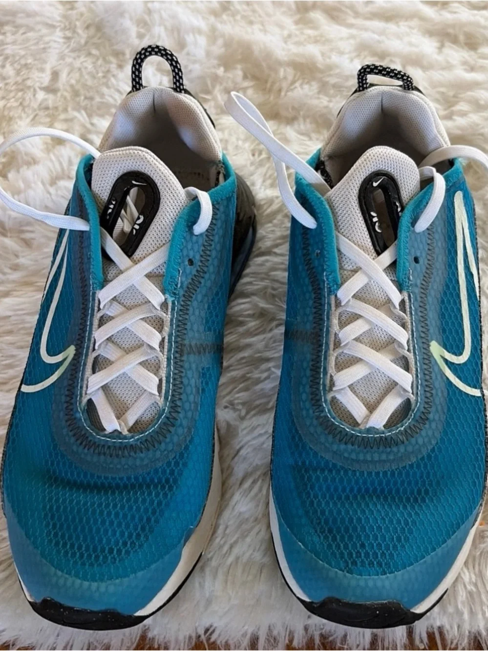 Nike Turquoise/Black/White Air Max Runner